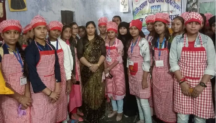 प्रतियोगिता : खाने के साथ सलाद भी है जरूरी : विभागाध्यक्ष