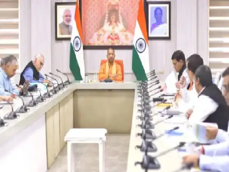 डेंगू का डंक : सीएम योगी का आदेश सभी जनपदों में बनेंगे डेडिकेटेड हॉस्पिटल, घर-घर होगी स्क्रीनिंग
