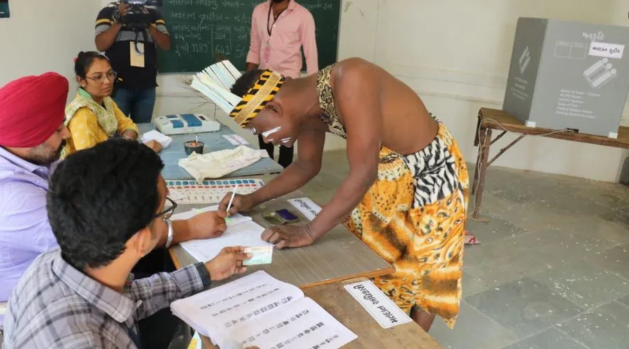 गुजरात विधानसभा चुनाव 2022: पहले चरण में 60.23 प्रतिशत से अधिक वोटिंग, मतदाताओं में जबरदस्त उत्साह