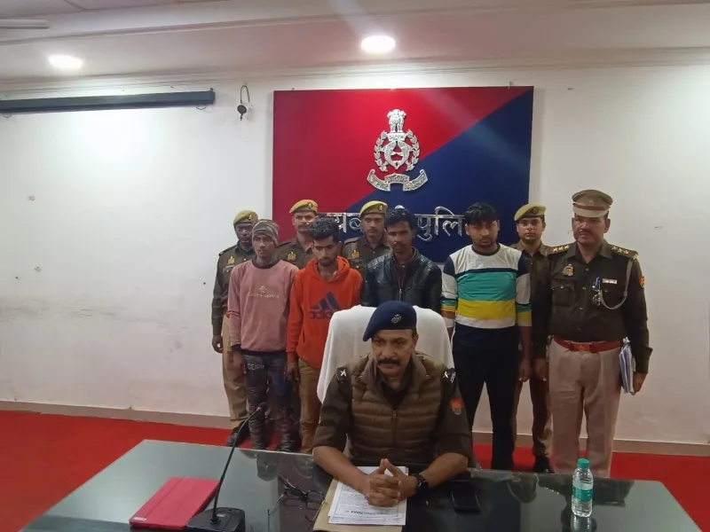 रायबरेली: जिले से विदेश में पशु तस्करी का पकड़ा गया मामला , चार गिरफ्तार ,34 गोवंश बरामद