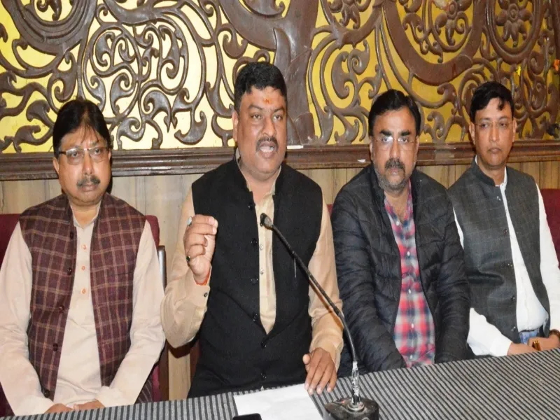 लुटे लोगों को भी लूटा जा रहा, दुःख-दर्द भी नहीं पूछ रहे भाजपाई :पवन पांडेय