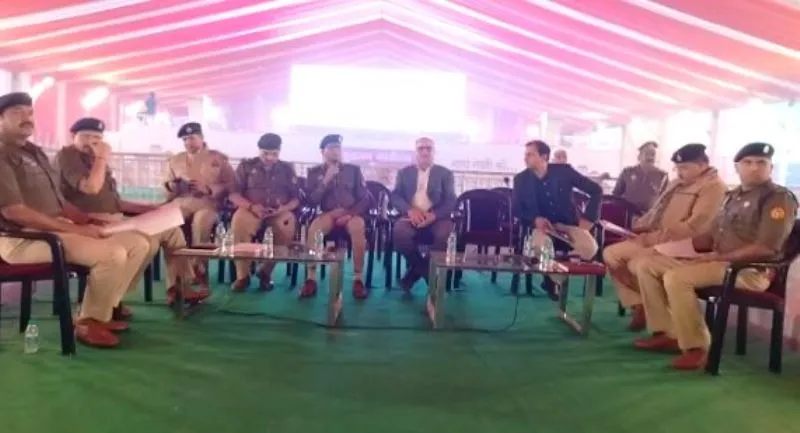 बरेली: सीएम के कार्यक्रम में काले कपड़ों पर प्रशासन की रहेगी नजर, IG-SSP ने दिए दिशा निर्देश