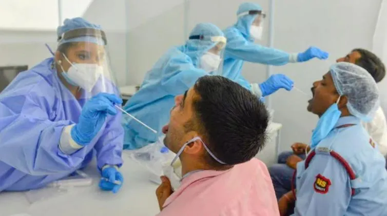 Covid-19: केंद्र सरकार का बड़ा कदम, इन 6 देशों से आने वाले यात्रियों के लिए RT-PCR अनिवार्य