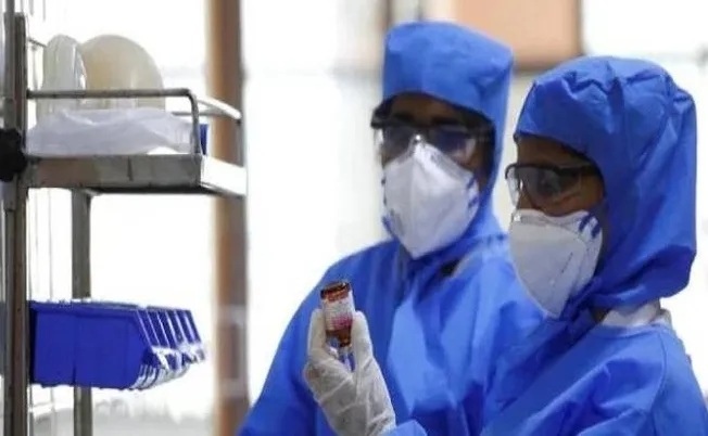 गौतमबुद्ध नगर: 17 निजी अस्पतालों में होगा कोरोना संक्रमितों का इलाज, बढ़ाया जाएगा जांच का दायरा  