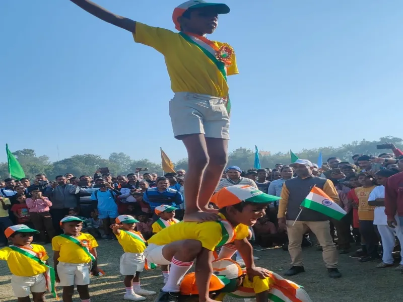 हरदोई: 400 और 200 मीटर दौड़ में मल्लावां नंबर-वन, DM ने किया प्रतियोगिता का शुभारंभ 