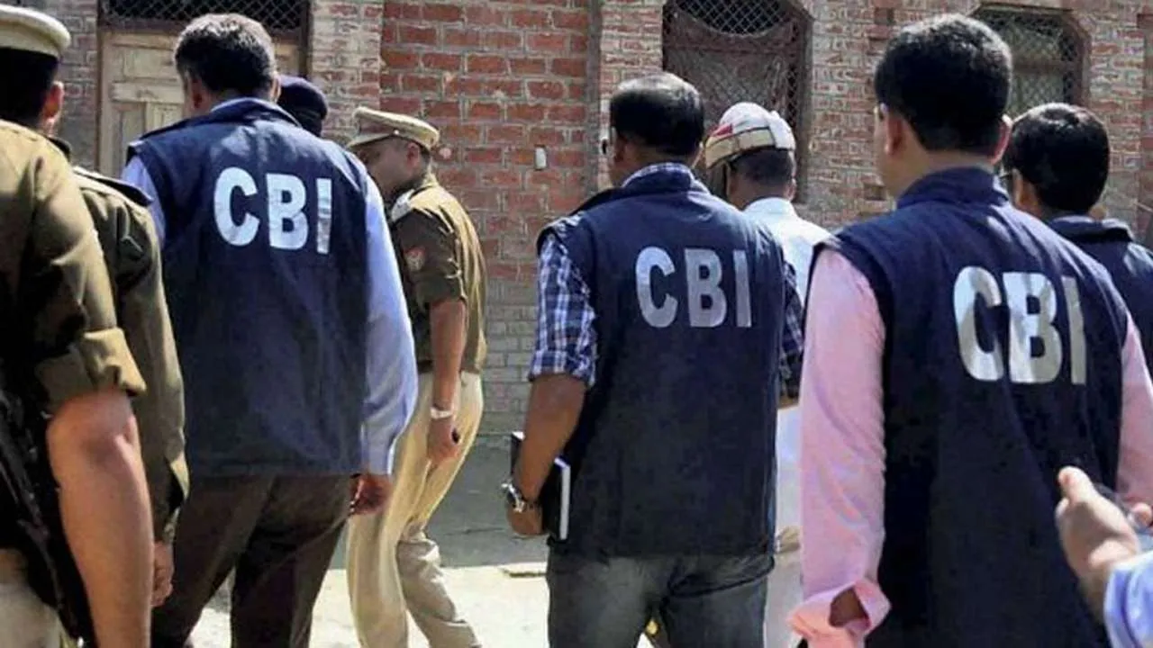 CBI ने संवैधानिक पदों पर बैठे लोगों के खिलाफ टिप्पणी के आरोप में 15 मामले दर्ज किए : सरकार 