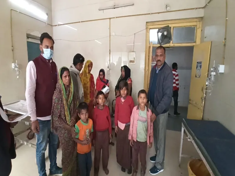 बहराइच: विद्यालय में लड़ते हुए घुसे सांड, हमले में सात छात्र घायल