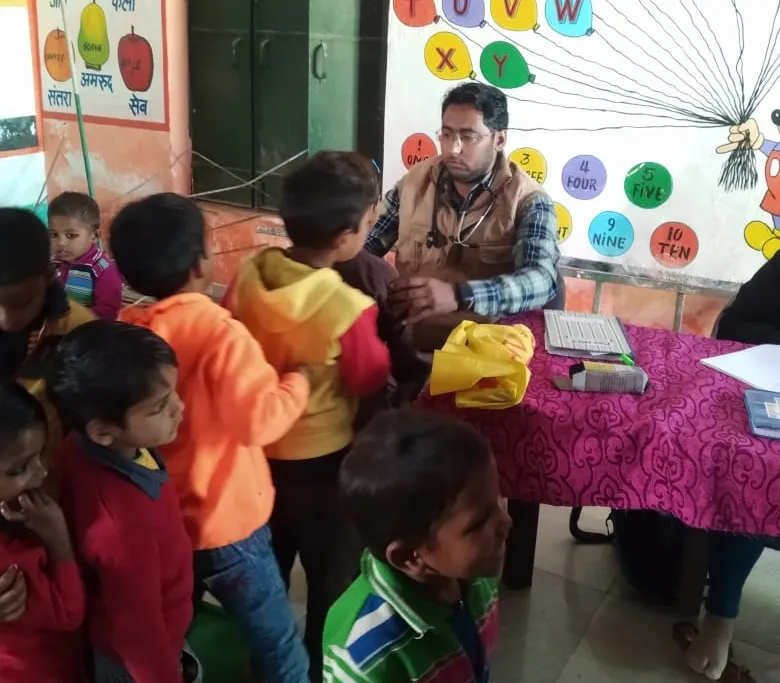 हरदोई: 89 बच्चों की परखी गई सेहत, प्राथमिक विद्यालय जोगीपुर पहुंची टीम