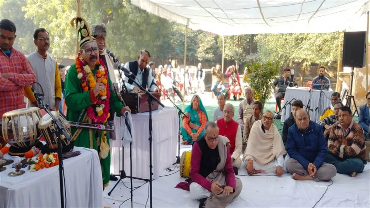 हरिकथा, मिलाद और चादरपोशी के साथ हुई 'तानसेन समारोह' की पारंपरिक शुरूआत 