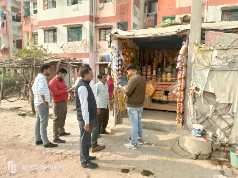 उन्नाव: कांशीराम कालोनी में अवैध रूप से जमे दुकानदारों पर होगी कार्रवाई 