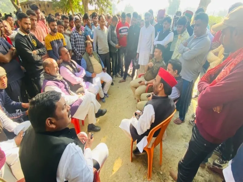 जौनपुर: सपा विधायक ने समाप्त कराया धरना, शव का हुआ अंतिम संस्कार