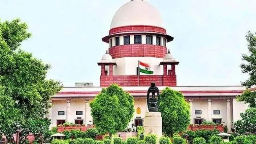 सुप्रीम कोर्ट ने केंद्र और आईआईटी को प्राध्यापकों की भर्ती में आरक्षण नीति पर अमल करने का दिया निर्देश