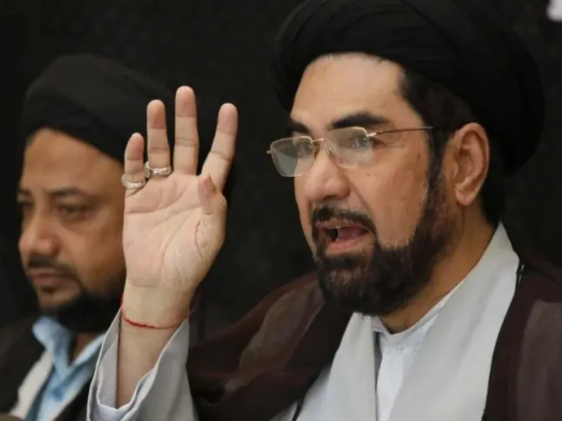 लखनऊ: मौलाना कल्बे जवाद ने प्रशासन पर लगाए गंभीर आरोप, अनिश्चितकालीन धरने का किया ऐलान