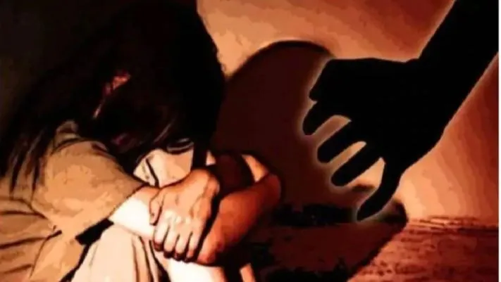 App से नौकरानी को बुक कर किया दुष्कर्म , फिर घर में किया कैद