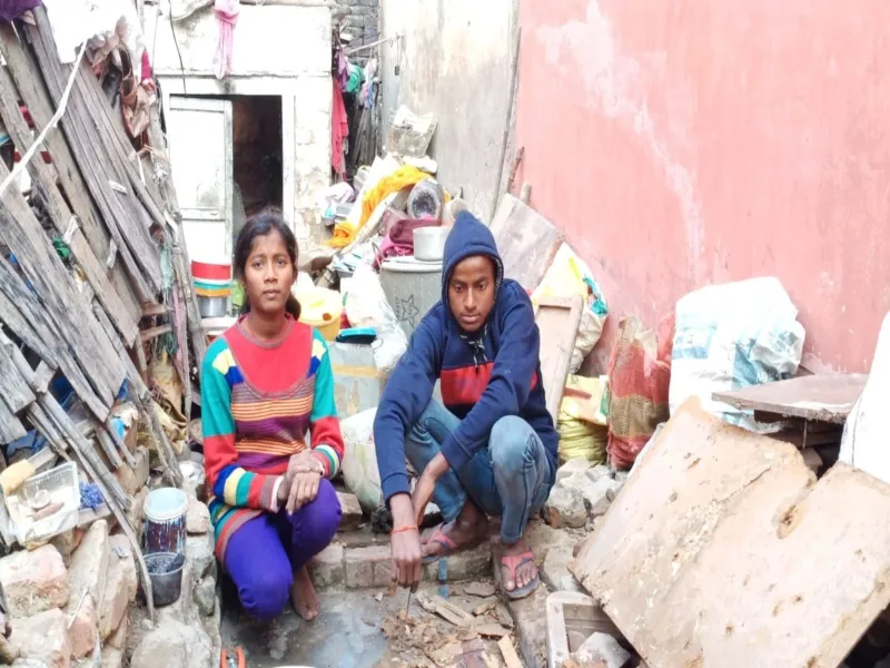 अयोध्या: सिर से उठा मां-बाप का साया, अब सहारे की दरकार