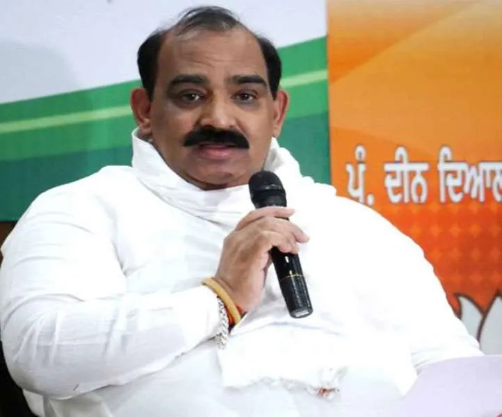 मुख्यमंत्री तलाश रहे अन्य राज्यों से निवेश, उद्योगपति छोड़ रहे पंजाब: भाजपा 