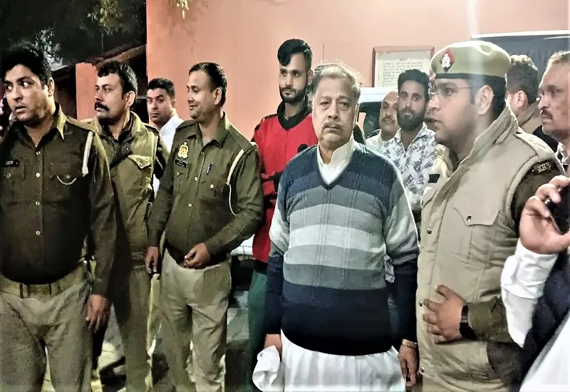 समय के रंग...कड़कती आवाज और मूछों पर ताव वाले इकराम कुरैशी थे गुमसुम