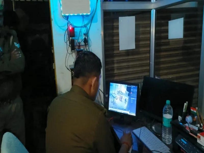 उन्नाव: किसान से दिनदहाड़े लूटे दो लाख रुपये, लुटेरों की तलाश में जुटी पुलिस 