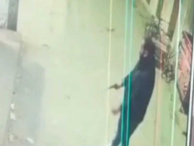 लखनऊ: नशे में धुत दबंगों ने फायरिंग कर फैलाई दहशत, पहचान में जुटी पुलिस