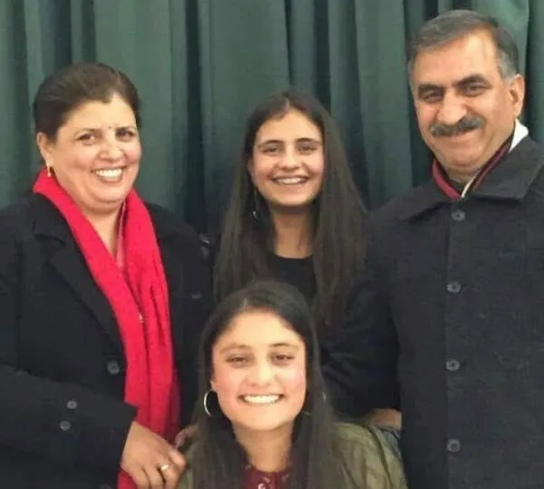 44100773_1893697994017113_7521954574001766400_n