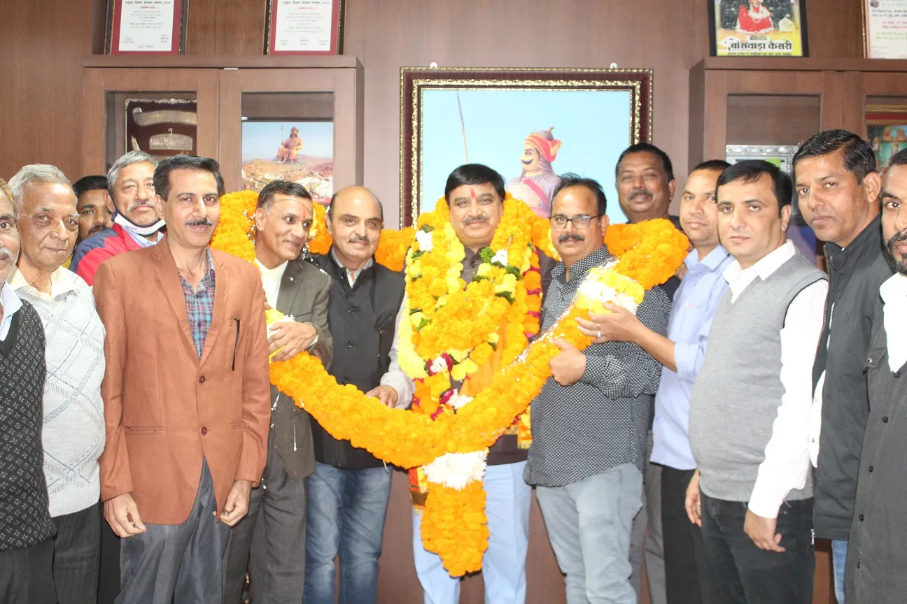 प्रो. सारंगदेवोत को मदनमोहन मालवीय डायमंड जुबली अवार्ड से किया गया सम्मानित 