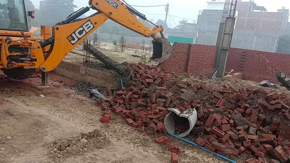 बरेली: BDA की बड़ी कार्रवाई,  20 बीघा में बन रही अवैध कॉलोनी की ध्वस्त 