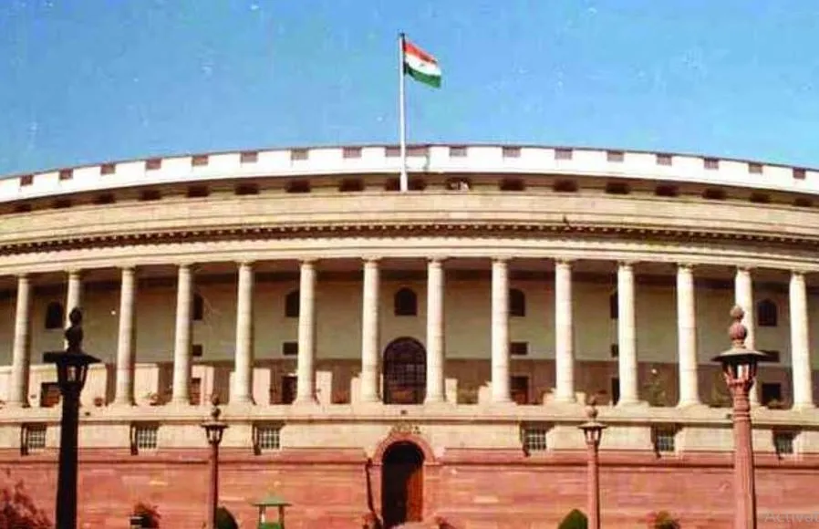रक्षा मंत्री के बयान पर स्पष्टीकरण की नही मिली अनुमति, कांग्रेस ने राज्यसभा से किया वॉकआउट