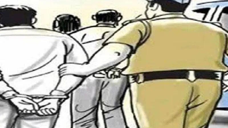 मुरादाबाद : दिल्ली से चुराई गई बाइक समेत दो गिरफ्तार, एक फरार