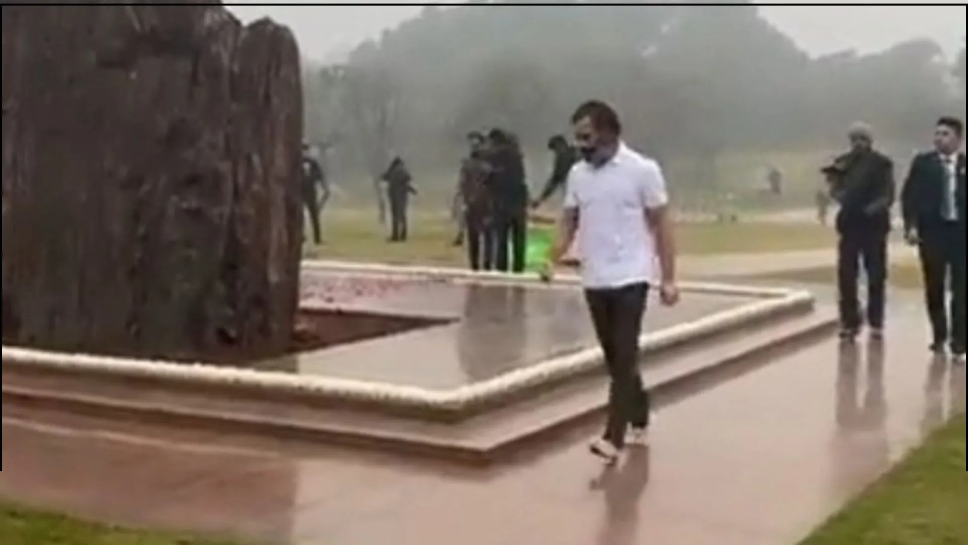 Video: सर्दी नहीं लगती क्या? कड़ाके की ठंड में T Shirt वाले सवाल पर राहुल गांधी का मजेदार जवाब 