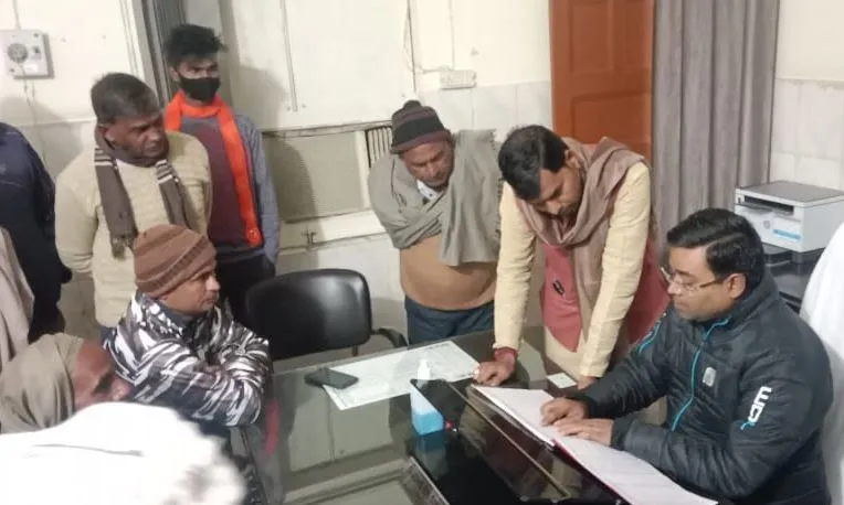 मेरठ: हाउस टैक्स बढ़ाने का विरोध, अधिशासी अधिकारी को सौंपा ज्ञापन