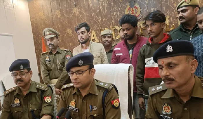 Banda पुलिस ने हिस्ट्रीशीटर की हत्या का किया खुलासा, चार आरोपियों को भेजा सलाखों के पीछे