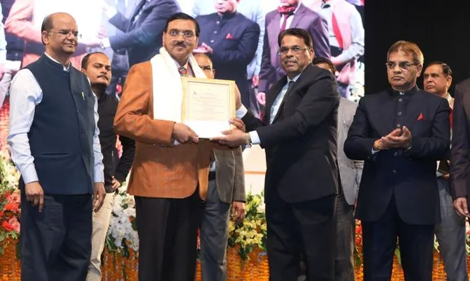 बरेली: दिव्यांगजनों की सेवा में पीपी सिंह को मिला सर्वश्रेष्ठ व्यक्ति का पुरस्कार