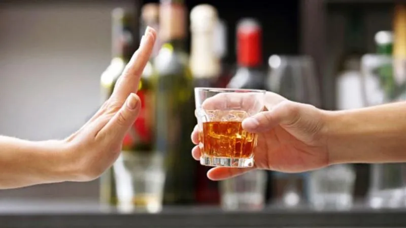 इस गांव में शराब पीने से पहले दस बार सोचेंगे लोग, जानें पूरा मामला