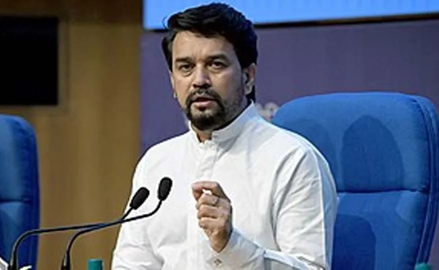 हिसार दूरदर्शन केंद्र कंडम सामान की करवाए नीलामी: अनुराग ठाकुर