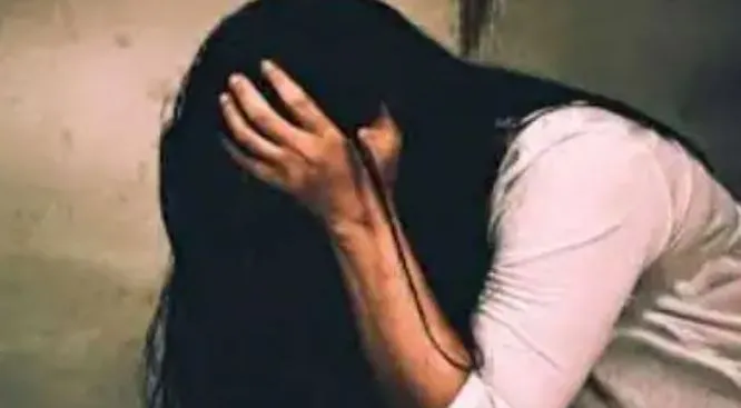 बरेली: तेज तर्रार महिला अफसर का पीछा कर रहा शोहदा, रिपोर्ट दर्ज