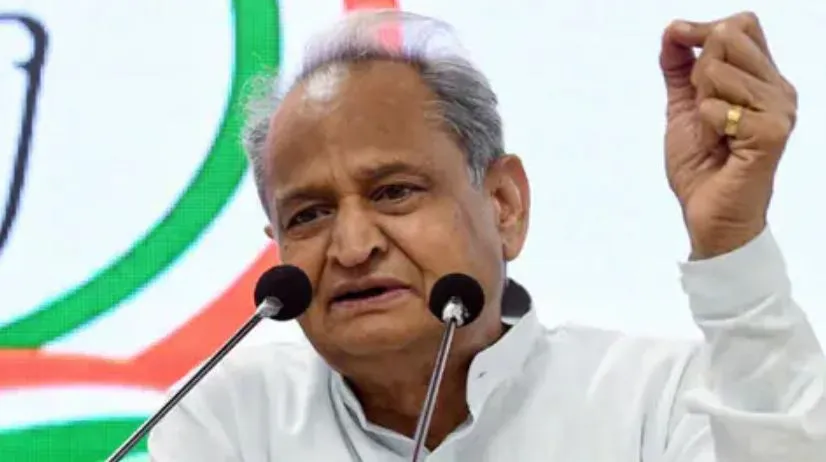 गहलोत की मीडिया को चेतावनी: यदि ऐसी यात्रा आप नहीं दिखाएंगे तो नहीं करेंगे अपना कर्तव्य पूरा 