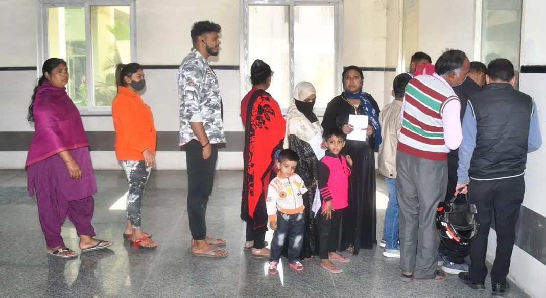 बरेली: सीएम से आस...स्वास्थ्य विभाग की सुधर जाए सेहत, मानव संसाधनों की कमी बेहतर इलाज में रोड़ा