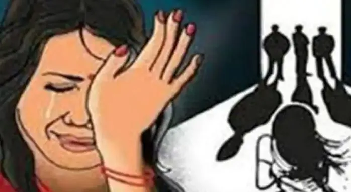 बरेली: आधार कार्ड बनवाने के नाम पर तलाकनामा पर लगवा लिया अंगूठा