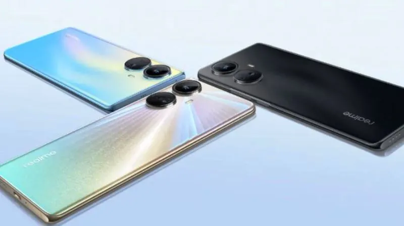 Curved display के साथ Realme ने भारत में लॉन्च किए दो स्मार्टफोन्स, जानें फीचर्स-कीमत