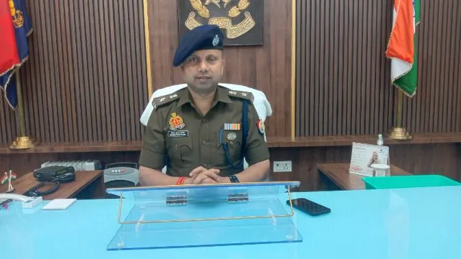 मथुरा: SSP ने सात थाना प्रभारी बदले, संजीव कुमार दुबे को भेजा छाता कोतवाली