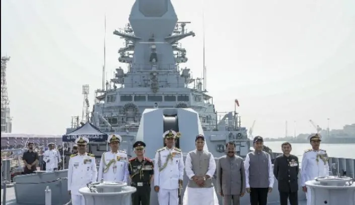 ‘आईएनएस मोरमुगाओ’ को किया गया भारतीय नौसेना में शामिल 