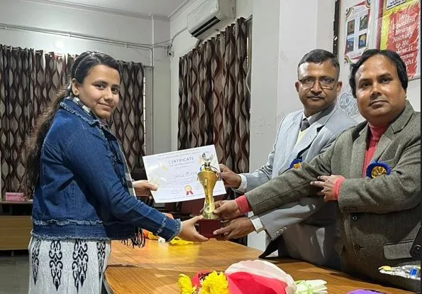 बरेली: मैथ फेस्ट के समापन पर पुरस्कार किए वितरित 