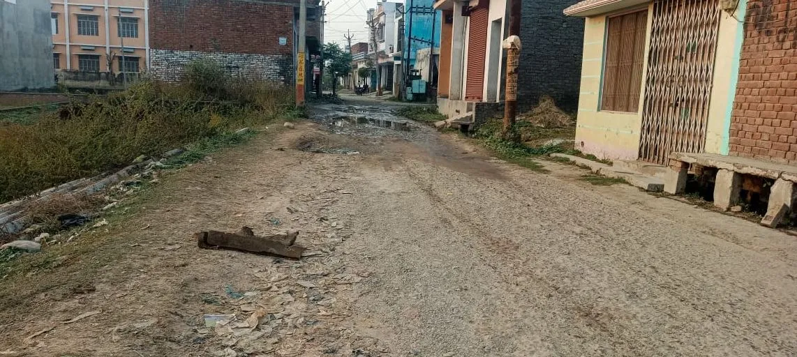 बरेली: ग्रामीण क्षेत्र की खराब सड़कें खोल रहीं दावों की पोल