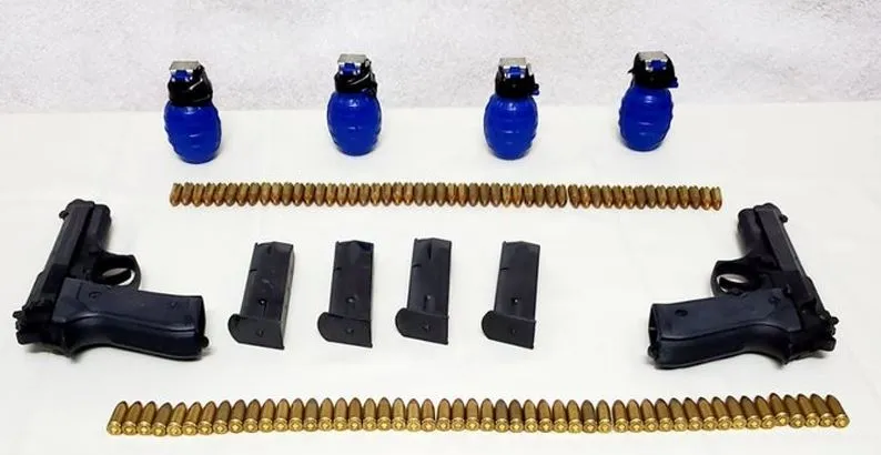 जम्मू-कश्मीर: पुंछ में आतंकवादी का सहयोगी गिरफ्तार, हथियार और गोला-बारुद बरामद