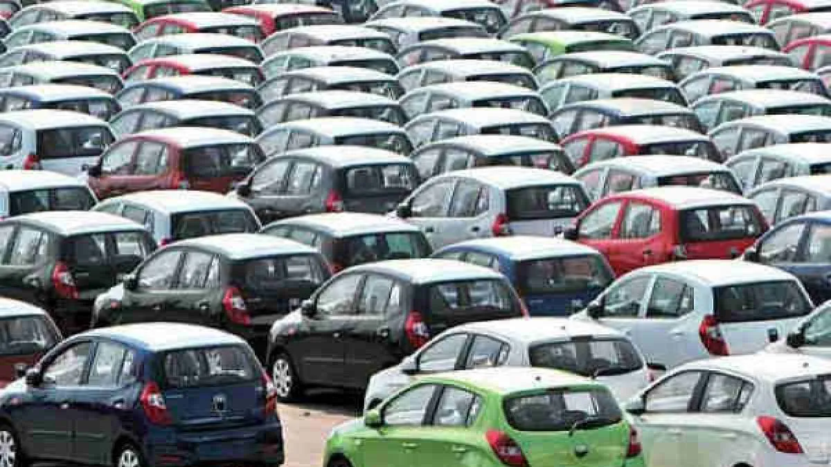 नवंबर महीने में वाहनों की खुदरा बिक्री रिकॉर्ड उच्च स्तर पर पहुंची : फाडा 