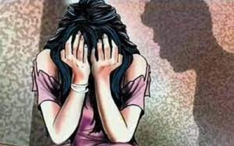 मुरादाबाद : किशोरी से दुष्कर्म के पांच आरोपी गिरफ्तार, परचून की दुकान पर सामान लेने गई थी नाबालिग किशोरी