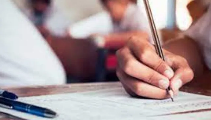 Kanpur News : बिल्हौर इंटर कॉलेज में इस बार परीक्षा नहीं, DIOS ने दो साल के लिए डिबार किया घोषित