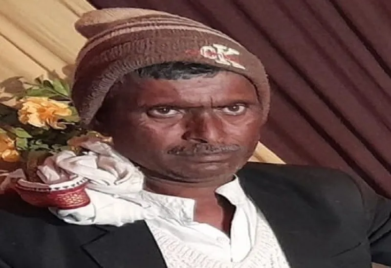 संभल : सांड के हमले से किसान की मौत, ग्रामीणों में दहशत...खेतों पर नहीं जा रहे लोग