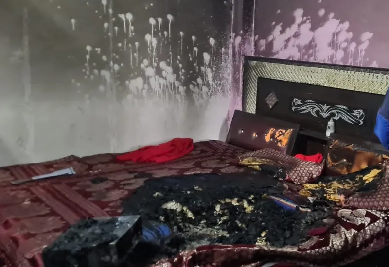 मुरादाबाद : हीटर की आग से कंबल में लिपटी बच्ची जली, अस्पताल में भर्ती