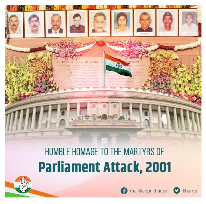 कांग्रेस अध्यक्ष मल्लिकार्जुन खरगे और राहुल ने संसद हमले के शहीदों को श्रद्धांजलि दी